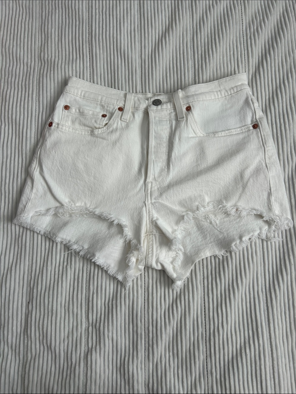 Levi's White Distressed Frayed Hem Denim Shorts